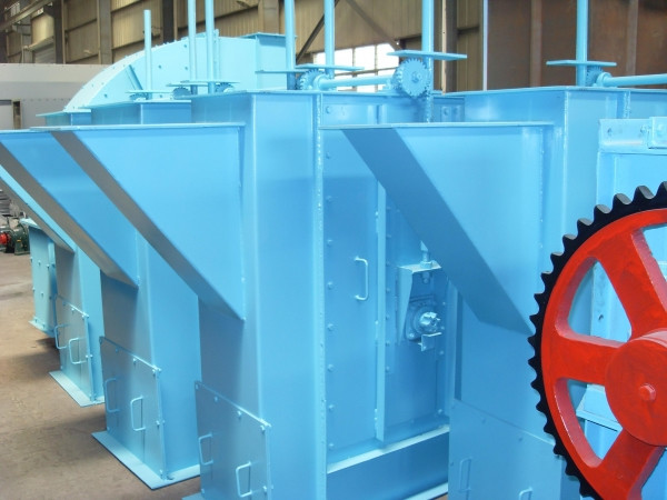 斗式提升機在運行時如果異常響動，其原因不外乎如下幾種(斗式提升機在運轉過程中,操作人員注意)